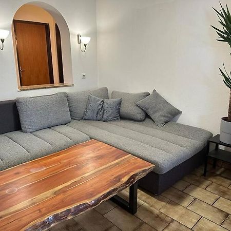Geraeumige Rustikale Tiroler Wohnung 1-8 Personen Imst Exterior photo